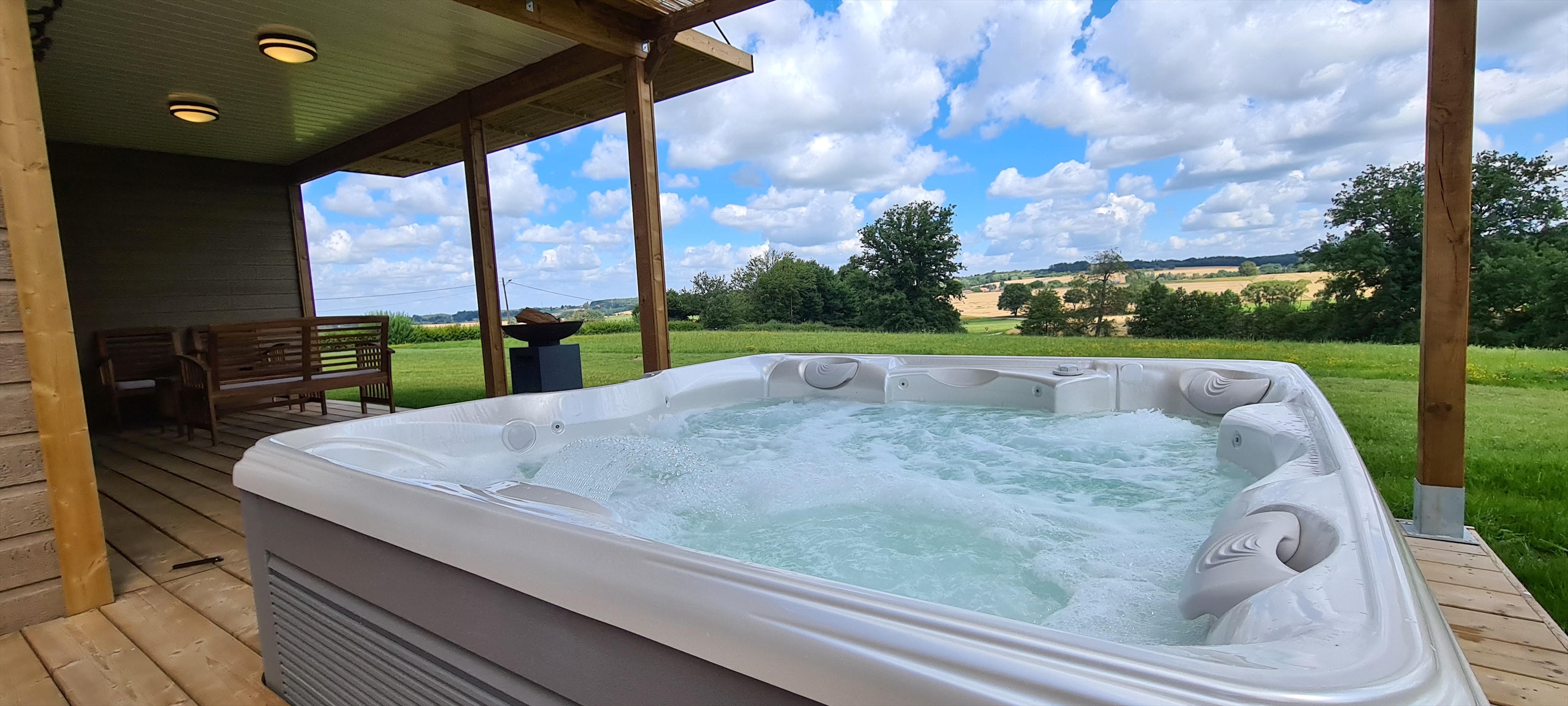 Jacuzzi avec vue du Cottage Style 5 personnes